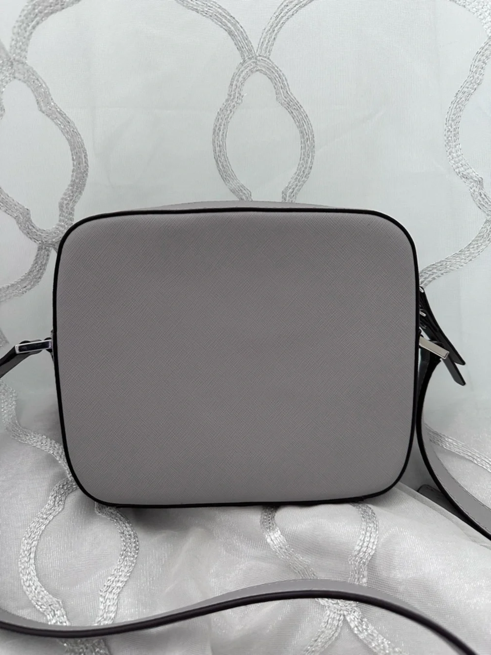 Kate Spade gray crossbody purse